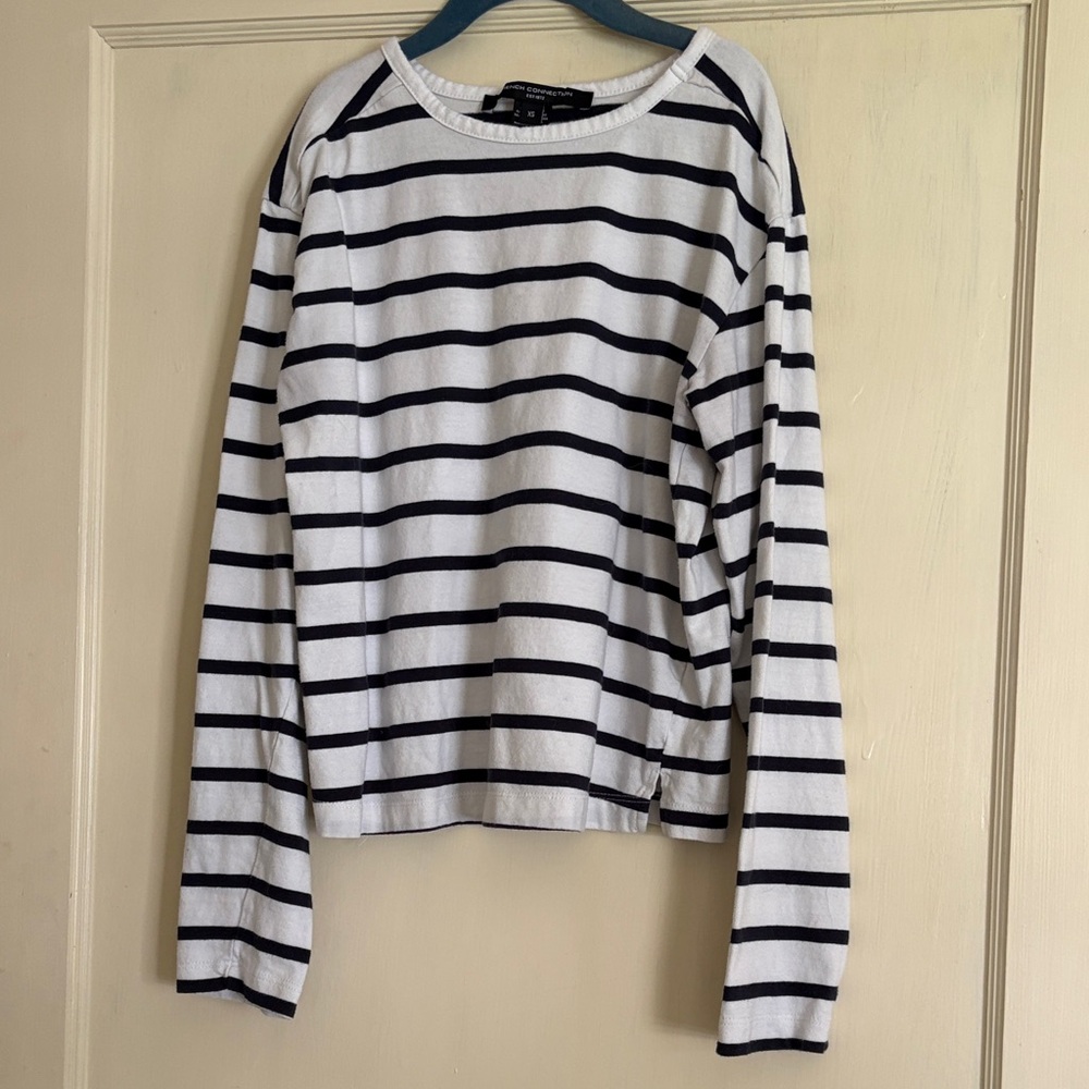 Black & White Striped Long Sleeve Top